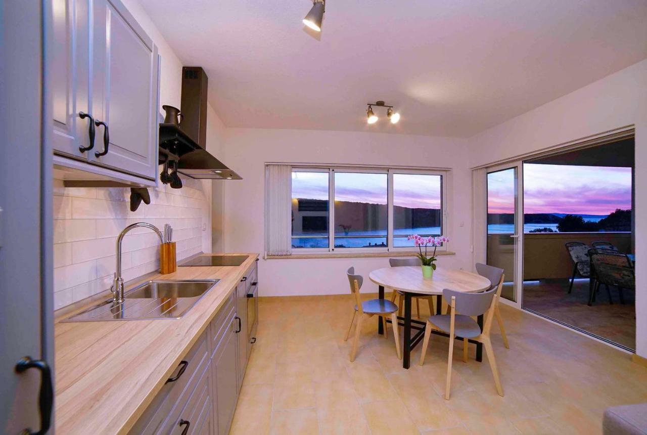 캄포르 Sunset House 아파트 외부 사진