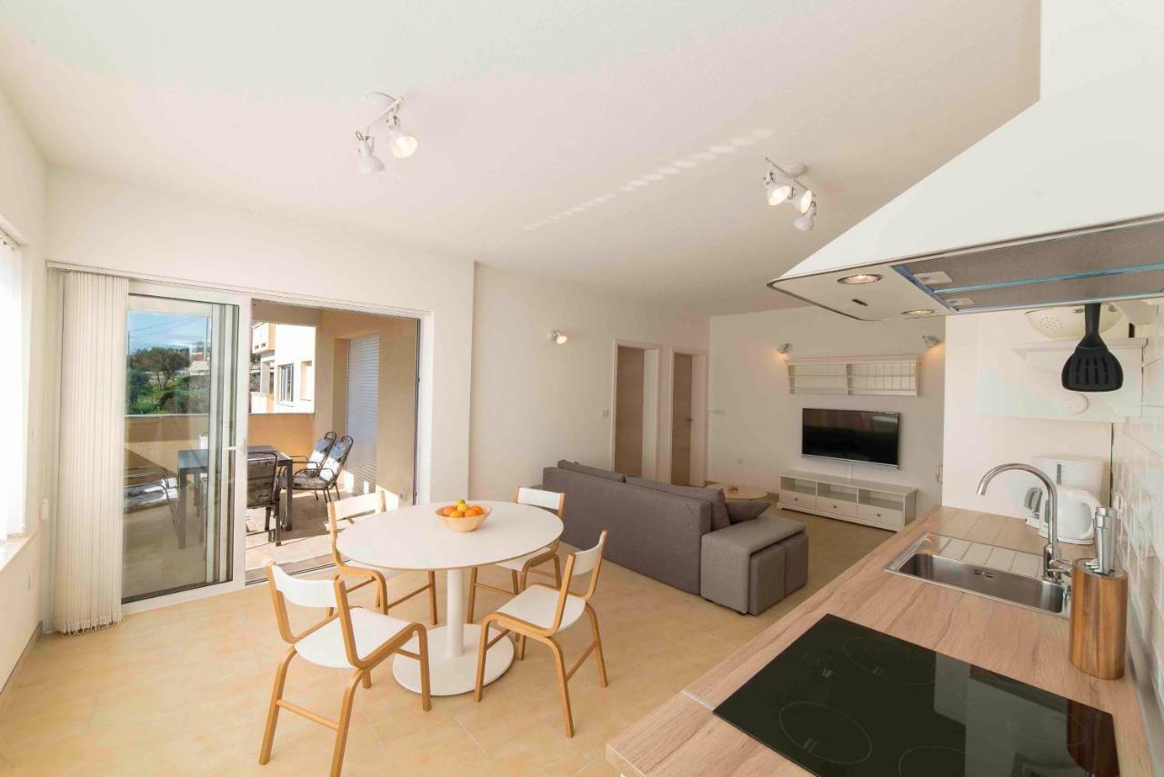 캄포르 Sunset House 아파트 외부 사진